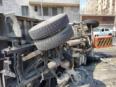  تصادف زنجیره‌ای ۱۱ خودرو در بزرگراه یادگار امام