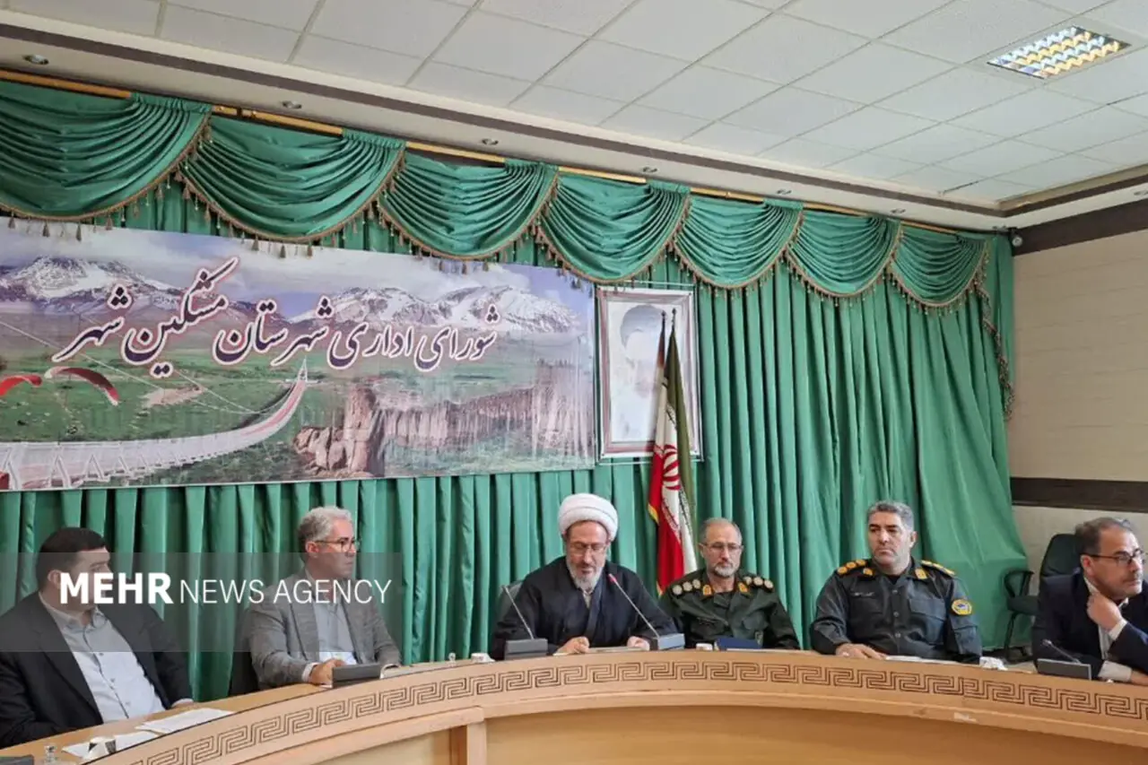 برخورد نامناسب با اربابرجوع قابل قبول نیست