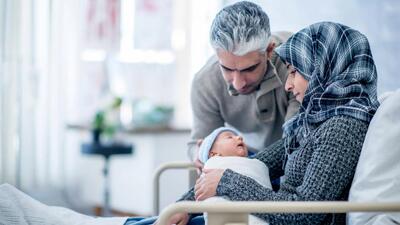 بعد از زایمان این حرف ها را به مادر نگویید؛ حالش را بدتر می کنید!