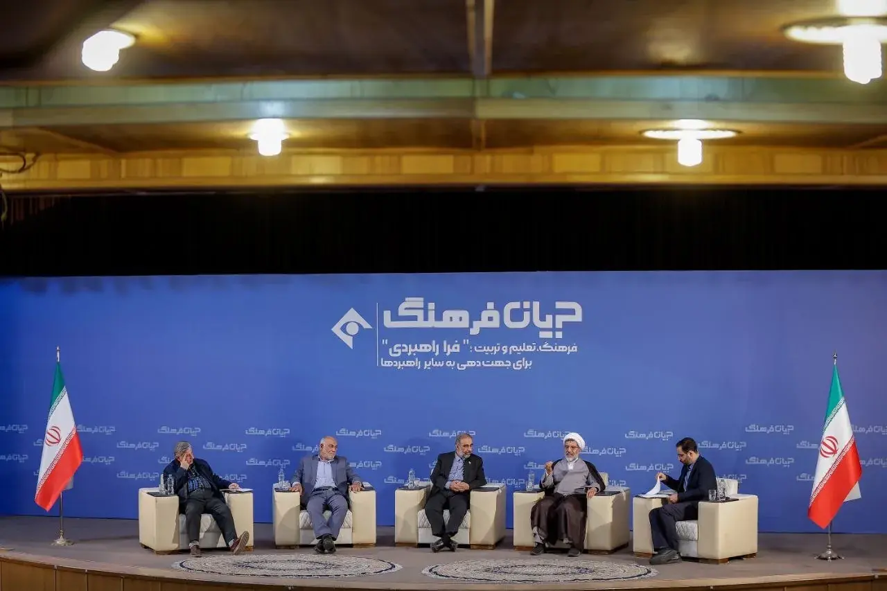 مهدیانی: «تلاش کردیم میان مباحث نظری و مسائل عینی جامعه زنجیره ایجاد کنیم»؛ روایتی از پشت صحنه «جریان فرهنگ» و گفتوگوی معلمها درباره فرهنگ