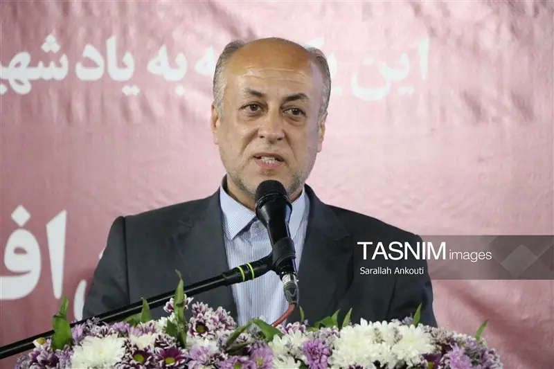 2100 پایگاه آتشنشانی در کشور فعال است/ جذب 4 هزار آتشنشان جدید - تسنیم