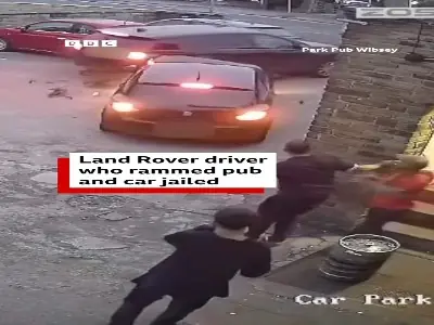 حمله مرد ۴۲ ساله به چند شهروند انگلیسی با خودرو | آخرین خبر