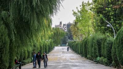  وزش باد و خیزش خاک در تهران؛ دمای هوا تا پایان هفته تغییر نمی‌کند