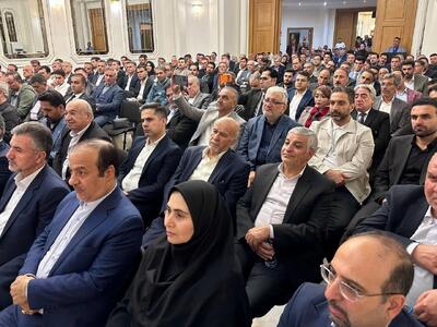 هیأت تجاری بزرگ ایران در روسیه؛ گامی به سوی تقویت روابط اقتصادی