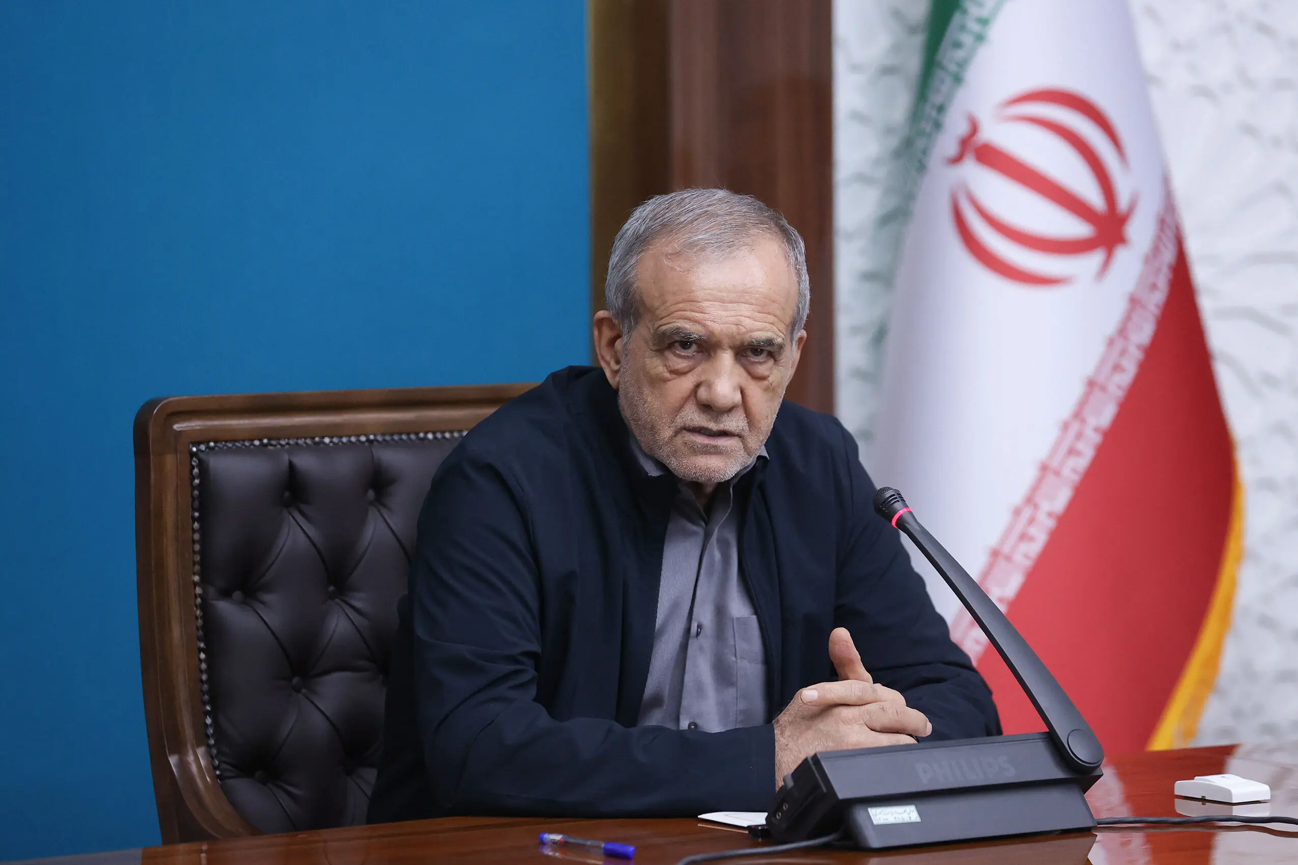  اگر طبیب بودند، سر خود دوا نمودند