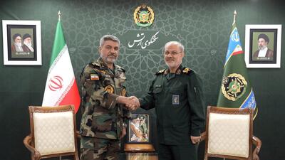  دیدار مهم ۲سخنگوی نظامی+ تصاویر | مقابل دشمنی ایستاده‌ایم که هیچ کشوری جرأت شلیک یک تیر به آن را نداشت