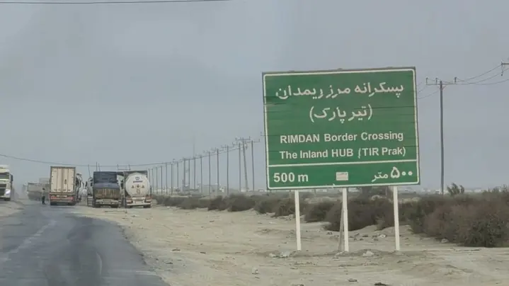 افزایش تقاضا برای عبور کالا علت ازدحام کامیونها در مرزها
