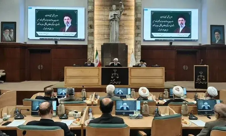 منتظری: صیانت و نظارت بر بیتالمال وظیفهای الهی، شرعی و قانونی است