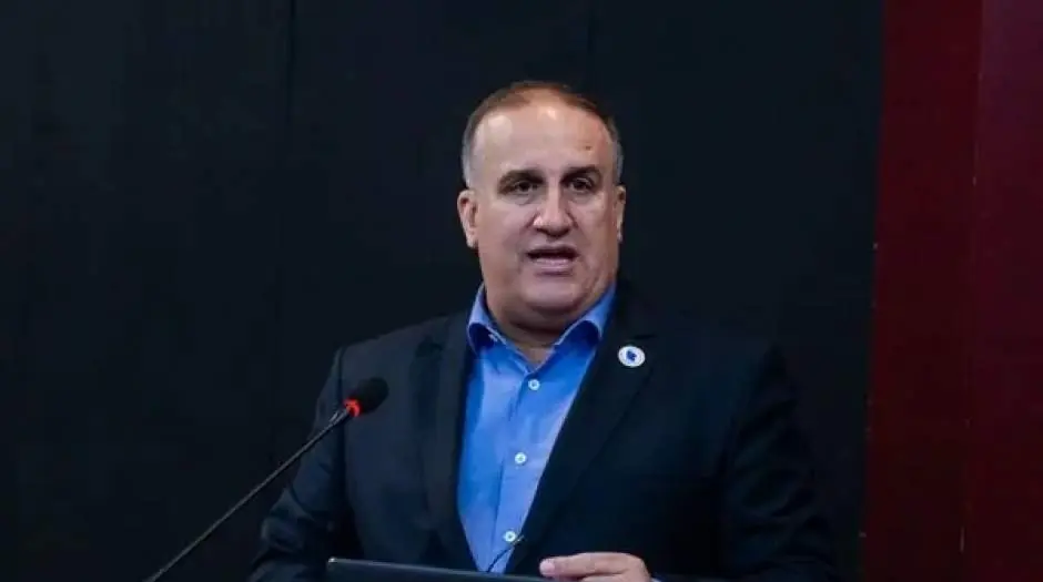 مرز تجاری چذابه همچنان بسته است؛ معطلی ۱۵ روزه کامیونها در دوغارون - مردم سالاری آنلاین