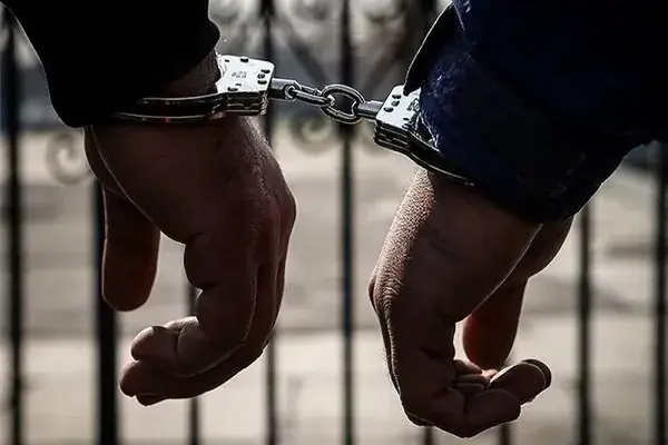 بازداشت عامل پرتاب کوکوتل مولوتوف به تجمع میدان پونک