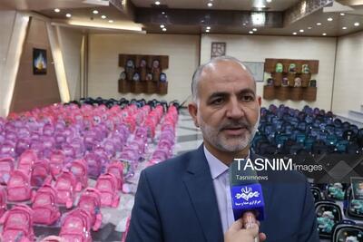 توزیع 1500 بسته تحصیلی در رزمایش کمکهای مؤمنانه در ابهر - تسنیم