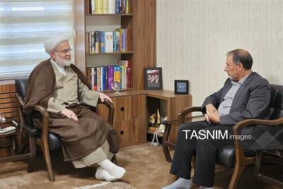 تداوم مسیر خدمت به خانوادههای معظم شهدا در کردستان - تسنیم