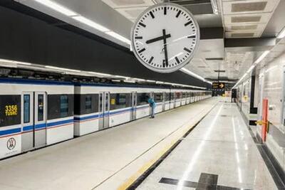 روزنامه اطلاعات: رایگان شدن مترو و BRT اقدام تبلیعاتی شهرداری تهران است