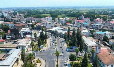  درختان رودسر تبدیل به بند رخت مسافران شدند!