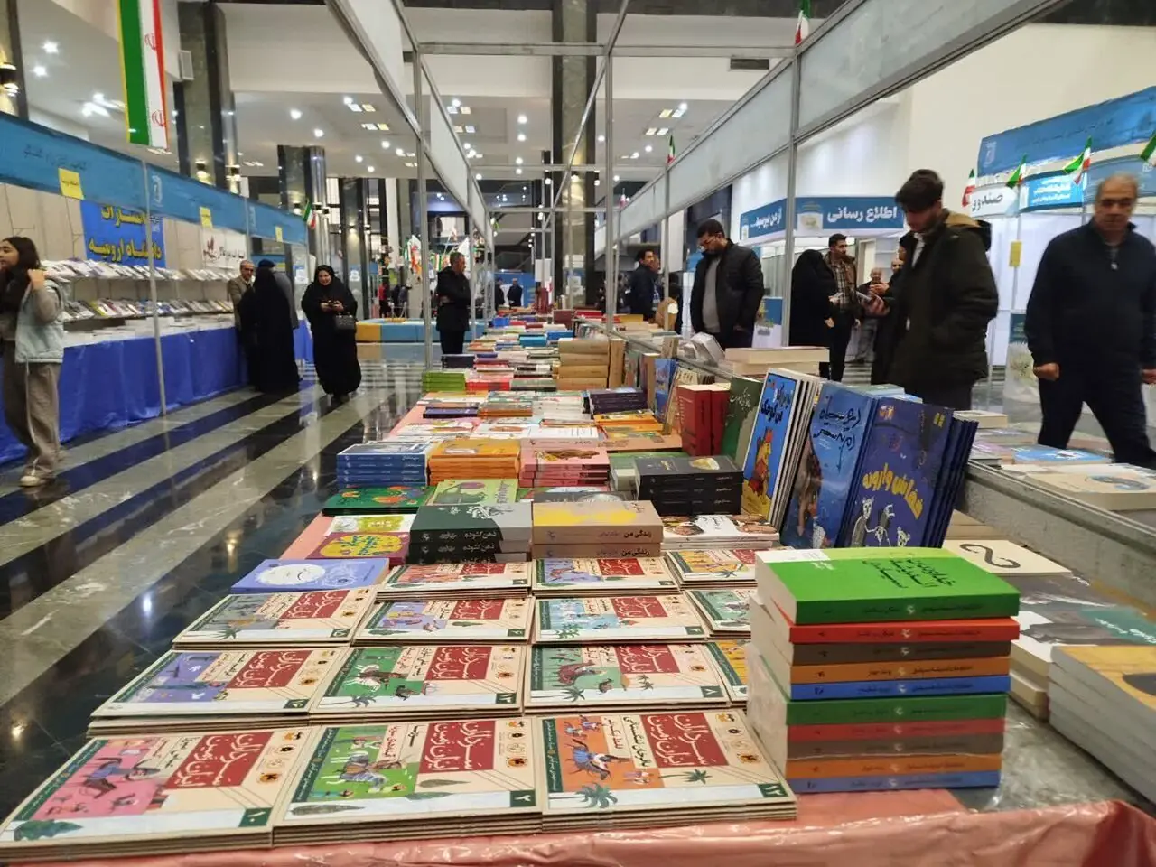  حضور ۲۶۴ ناشر در هجدهمین نمایشگاه کتاب آذربایجان‌غربی/ تخفیف ۳۰ درصدی برای خریداران