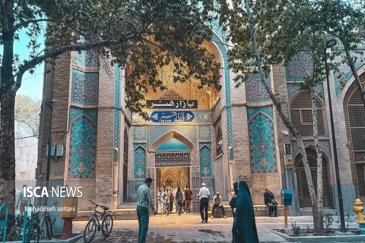 اصفهان را باید قدم زد؛ پرسهای میان گذرها و کافههای شهر