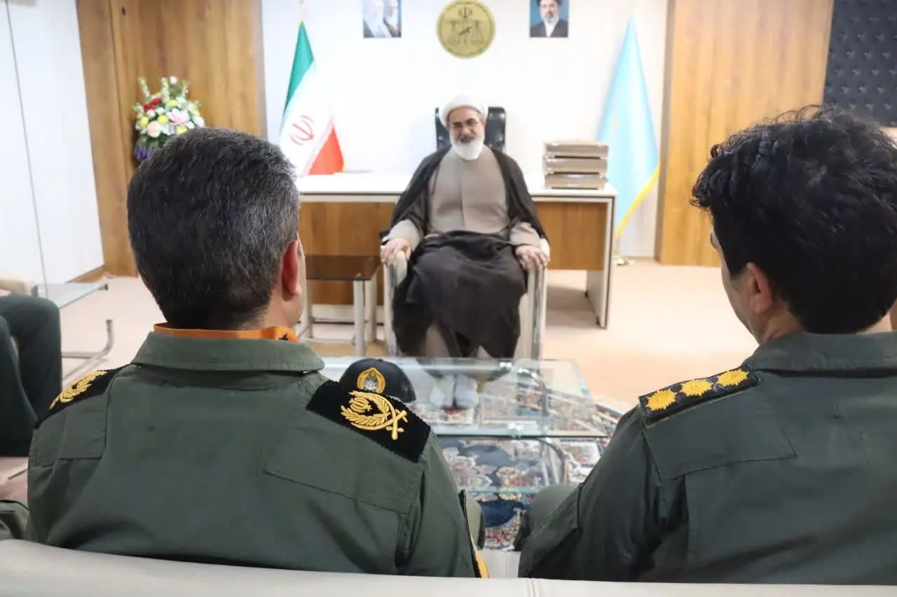 تجلیل رئیس سازمان قضایی نیروهای مسلح از خلبانان عملیات برونمرزی نیروی هوایی
