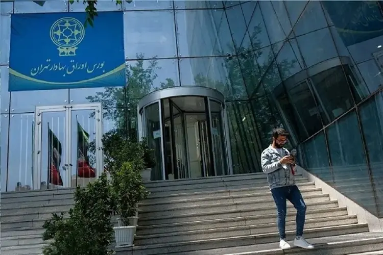  آغاز پرقدرت بورس تهران؛ شاخص کل ۷.۶ میلیون واحد شد