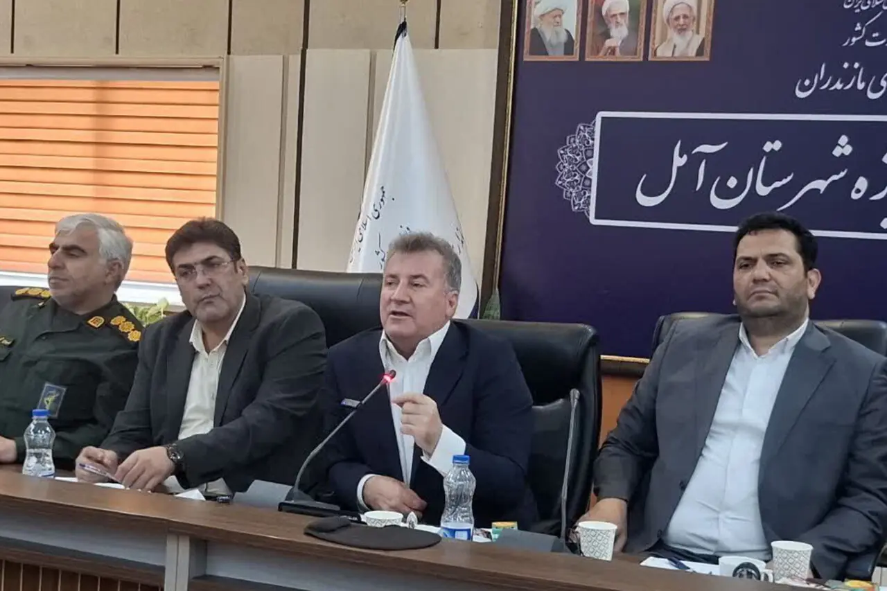 پل تاریخی دوازدهچشمه با رعایت ضوابط میراث فرهنگی ساماندهی شود