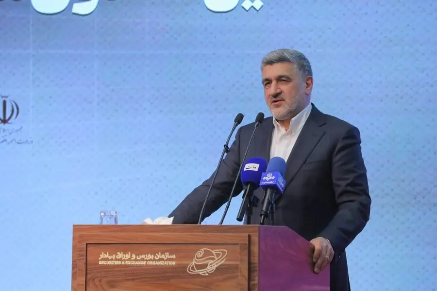 دومین صندوق ارزی ظرف ۲ تا ۳ هفته آینده معرفی و پذیرهنویسی میشود/ از مسیر صندوقهای ارزی به سمت تأمین مالی پروژههای ارزی حرکت میکنیم/ نهادهای ناظر بازارهای پول و سرمایه در ۲ سال اخیر همکاری خیلی نزدیکی با هم داشتهاند + ویدئو