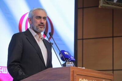  صندوق‌های ارزی می‌توانند منابع خارج‌شده از چرخه اقتصاد را به سرمایه‌گذاری بازگردانند/ صندوق‌های ارزی یکی از محورهای طرح «رویش» برای سرعت بخشیدن به نرخ رشد سرمایه‌گذاری در اقتصاد ایران به‌شمار می‌آیند + ویدئو