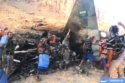عکس: سرنگونی و لاشه جنگنده F-15 سعودی در مأرب