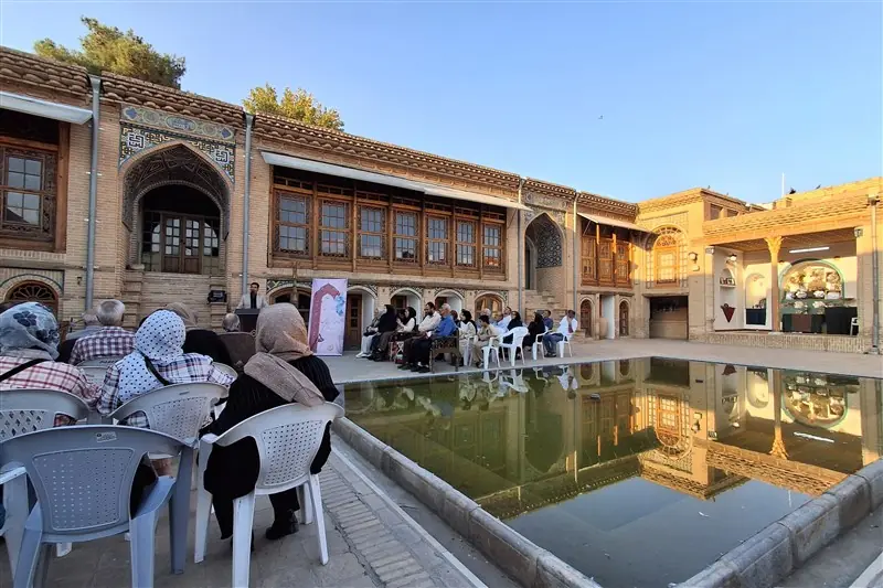 پیوند شعر، موسیقی و تاریخ در نشست ادبی بروجرد و همدان - تسنیم