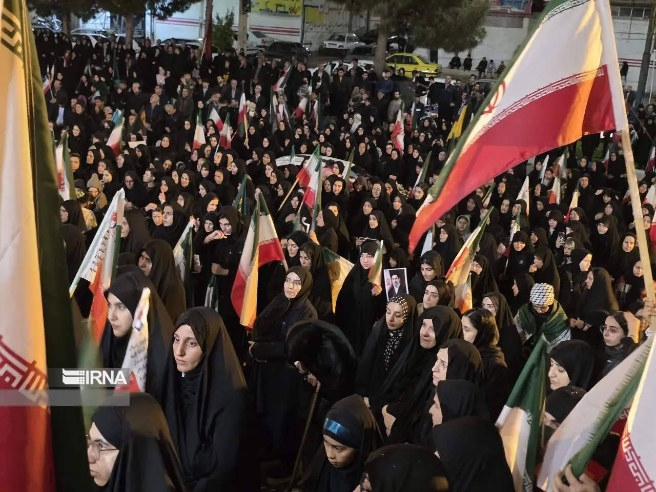 ۲۰۰ شب ایستادگی؛ مرزداران غرب کرمانشاه پای عهد و وطن در سنگر خیابان