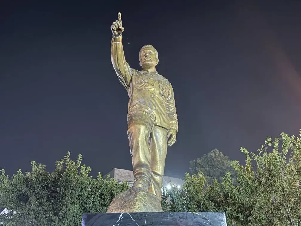  رونمایی از تندیس سردار شهید امیرعلی حاجی‌زاده در میدان ابوذر تهران