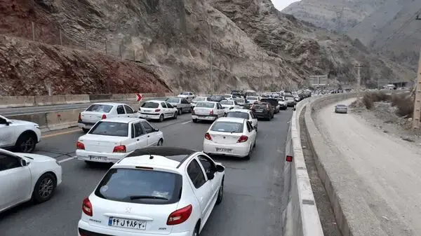 ترافیک سنگین در جاده چالوس و آزادراه تهران شمال