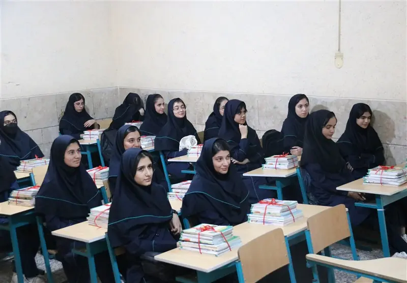  آماده‌سازی شهر کرمانشاه در آستانه سال تحصیلی جدید - تسنیم
