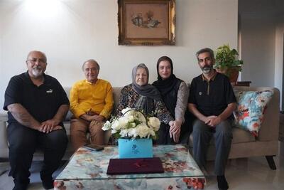  آزیتا لاچینی: خوشحالم هنوز اجازه نمی‌دهید نام ما از سینما پاک شود - تسنیم