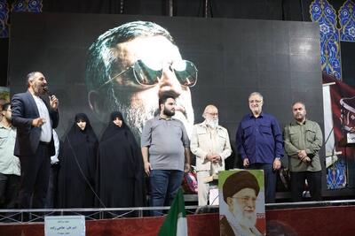 تندیس سردار شهید حاجیزاده در میدان معروف تهران نصب شد + عکس