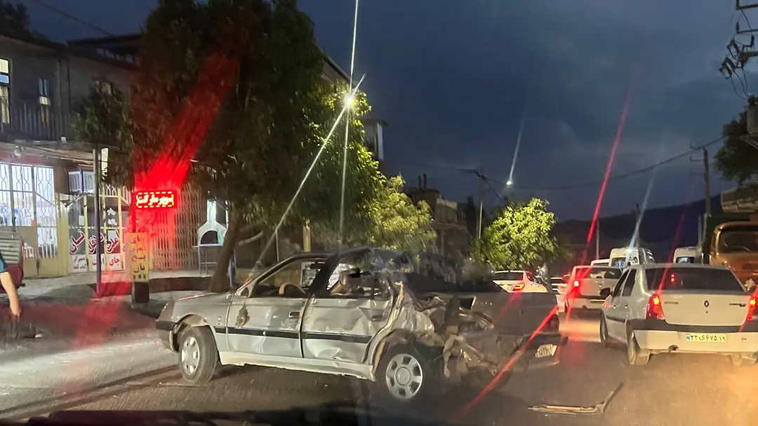 برخورد مینیبوس با دو خودرو و یک گاو حادثه آفرید | آخرین خبر