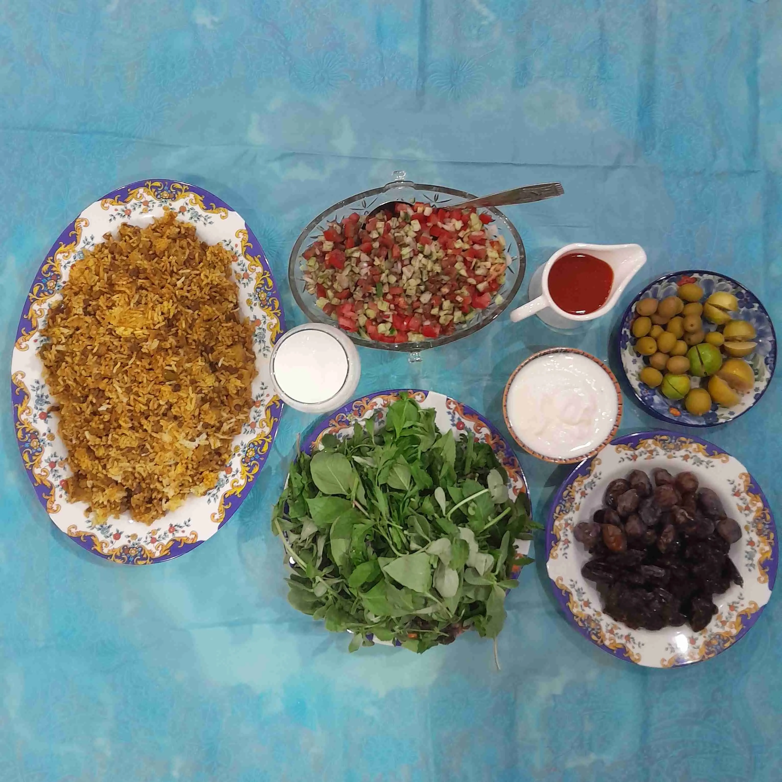  بوقت نهارخوشمزه امروزمون عدس پلوبامخلفات😋😋تقدیم نگاه عزیزان😋😋🍀🌺عجب متن نابی:مامسافران کوتاه این جهانیم  آنچه ازمامیماندنه ناممان است نه نشان‌مان مهری است که دردل دیگری جاگذاشته...💫💫🍁🍁🍀🍀🌺دست‌پخت نازبانوی عزیزوبامحبت خونم💖💞🥰😘🤍🫶🫶🌺❤️💓💜🫶 | آخرین خبر