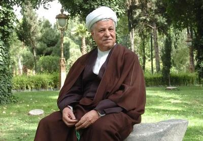 قابی قدیمی از سه چهره سیاسی منطقه در دهه ۷۰ شمسی