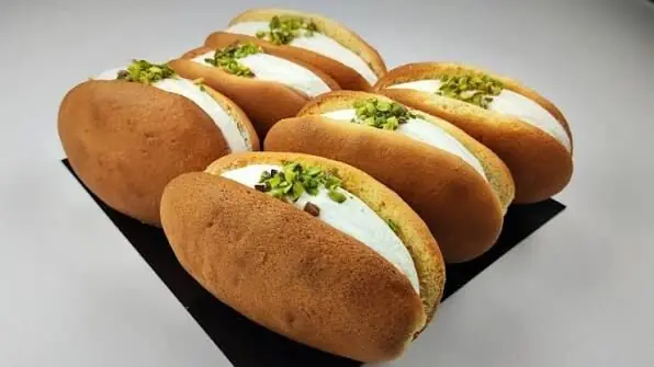 طرز تهیه خامه کتابی؛ شیرینی سنتی و خوشمزه شیراز