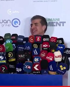 غافلگیری بارزانی با دیدن تعداد زیاد میکروفن‌های خبرنگاران