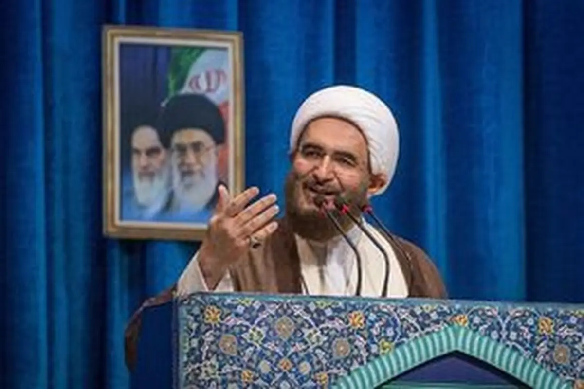 باید نسبت به تهاجم فرهنگی و تلاش برای تضعیف بنیان خانواده هوشیار بود