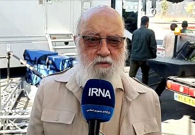 چمران: ملت ایران متحد و منسجم پشت سر رهبری آماده جانفشانی است
