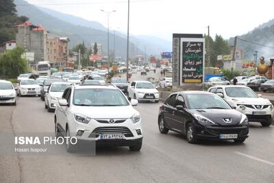  ترافیک ۱۰ کیلومتری در جاده رشت به قزوین/هر ۲ مسیر در اختیار خودروهای عازم تهران قرار گرفت