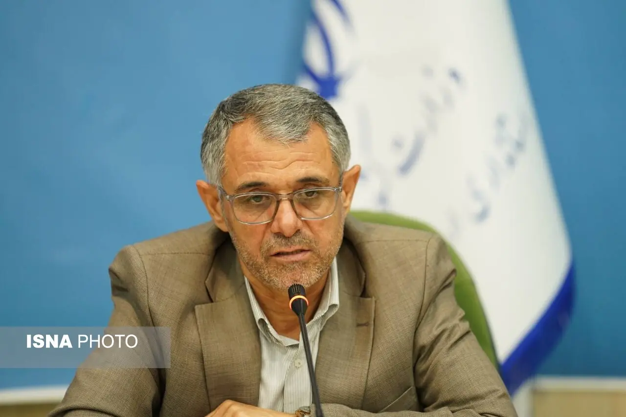 نماینده مجلس: تحویل ۱۰ دستگاه آمبولانس به مراکز بهداشتی و درمانی اردبیل، نمین، نیر و سرعین