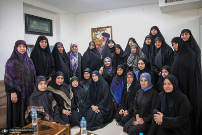  دیدار جمعی از فعالان زن کشور عراق دکتر فاطمه طباطبایی