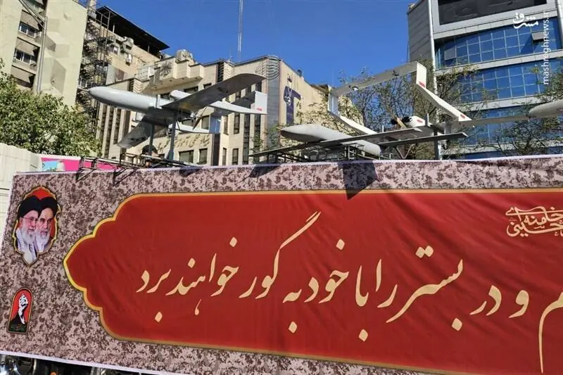  عکس/ نمایش پهپادهای ایرانی در رزمایش بزرگ  جان‌فدای ایران