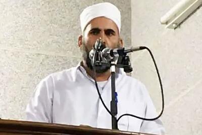  امام جمعه اهل سنت سیراف: خودپسندی انسان را به انزوا و هلاکت می‌کشاند