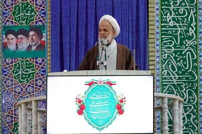  امام جمعه موقت کرمان: اجتماعات مردمی کمر استکبار را شکست / لزوم هوشیاری همه‌جانبه در برابر نقشه‌های دشمن