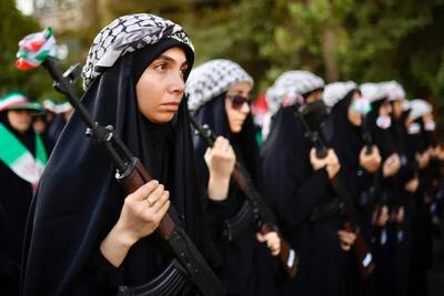  حضور چشمگیر بانوان تهرانی در رزمایش بزرگ جان‌فدایان ایران + فیلم