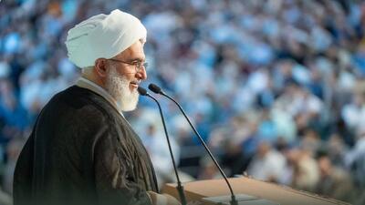  جامعه بی‌خانواده، جامعه‌ای بی‌هویت و بی‌تعلق است