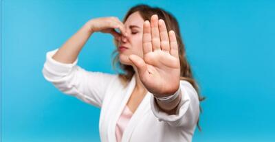  این خوراکی‌های سالم ممکن است بوی بد بدن و دهانتان را بیشتر کنند!