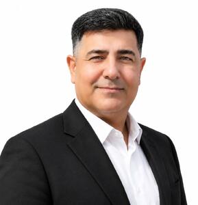  بازگشتِ صدایِ مخملی از «تگرگِ بی‌مهری» تا سودایِ «خانه پدری»